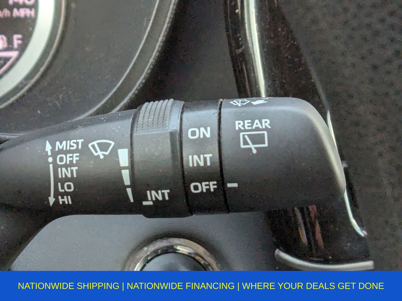 Used 2023 Toyota Highlander L image 37