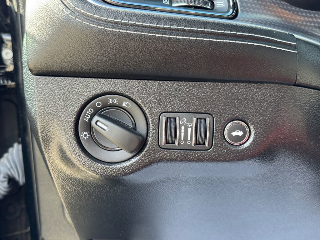 Used 2021 Dodge Challenger SRT Hellcat Redeye image 31