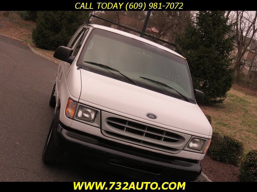 Used 2002 Ford E-150 and Econoline 150 RWD image 19