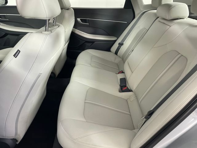 Certified 2025 Hyundai Sonata SEL AWD/4WD image 16