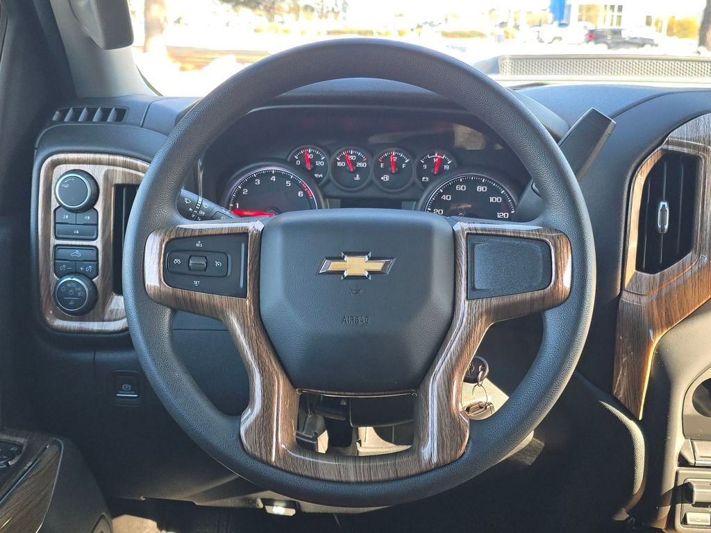 Used 2020 Chevrolet Silverado 2500 Custom w/ Custom Value Package image 14