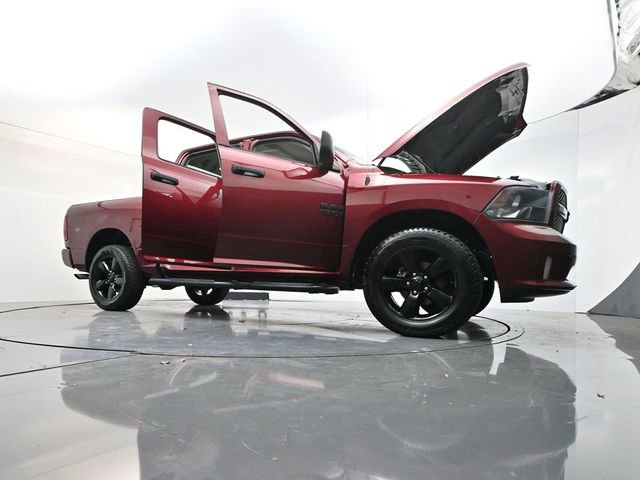 Used 2018 RAM 1500 Express w/ Express Value Package image 38