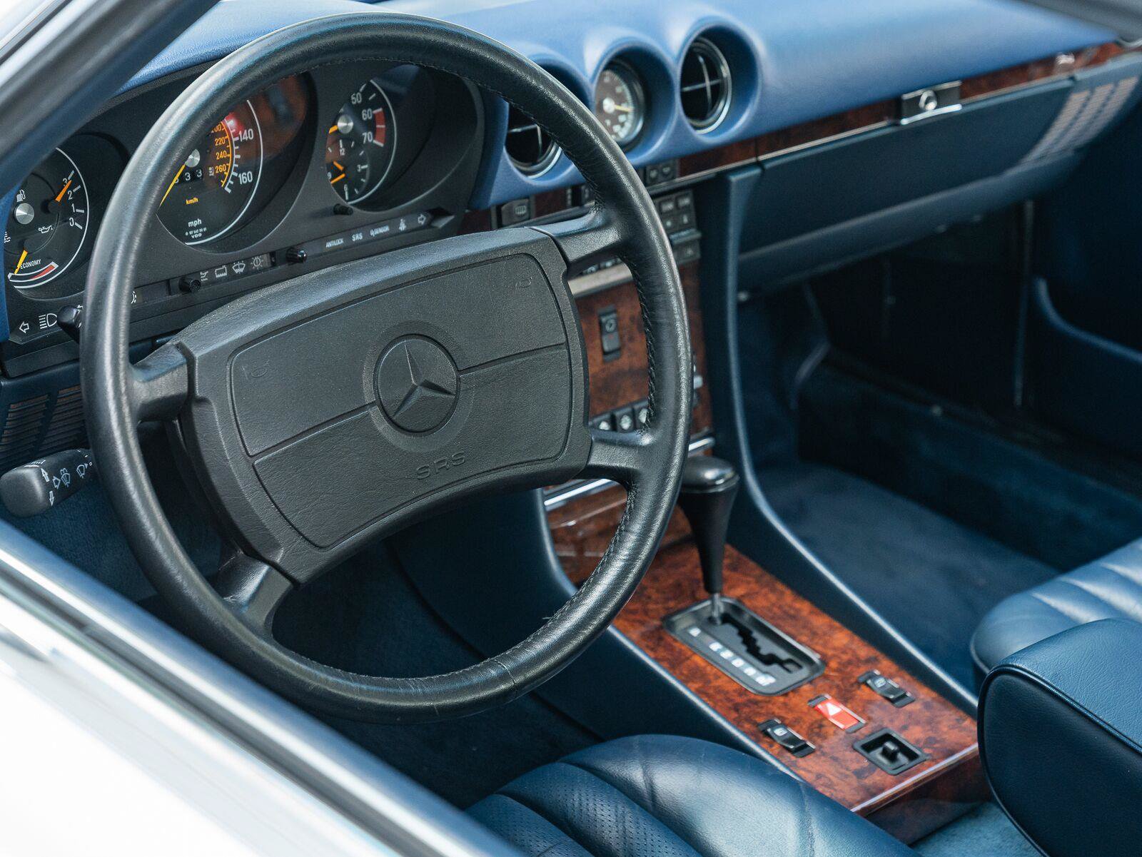 Used 1987 Mercedes-Benz 560 SL image 18