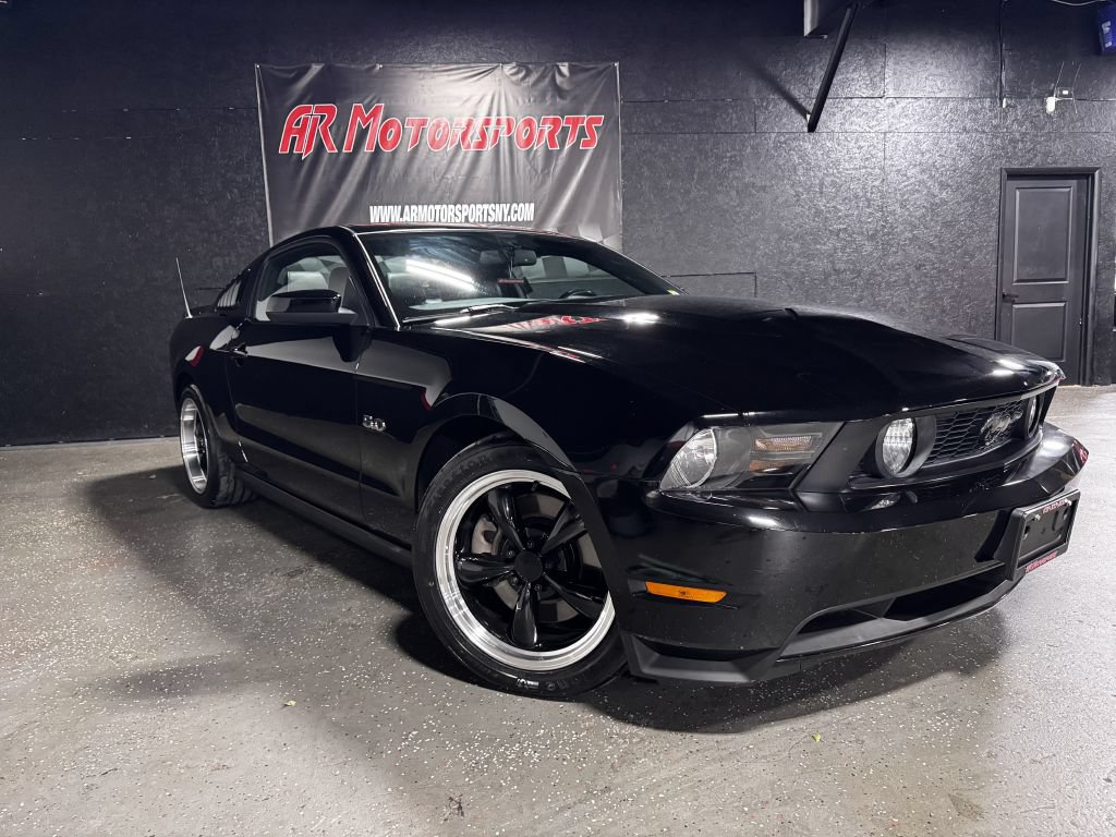 Used 2012 Ford Mustang GT Premium w/ Security Pkg RWD image 7