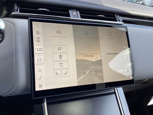 New 2026 Land Rover Range Rover Velar Dynamic SE image 13