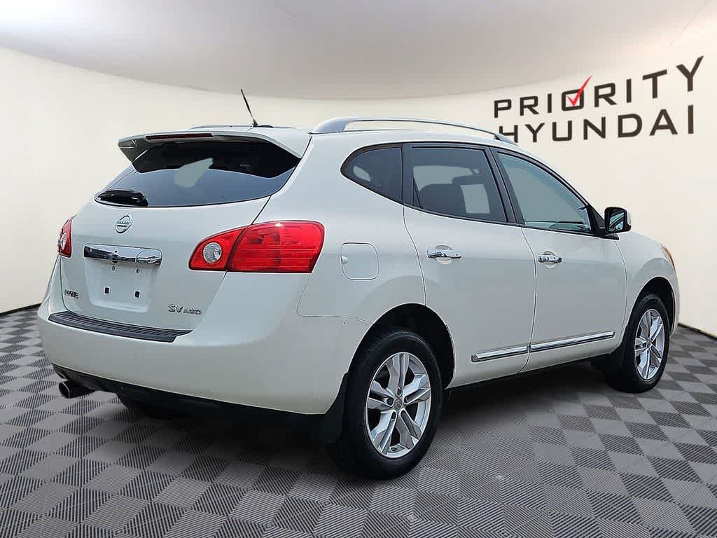 Used 2012 Nissan Rogue SV w/ Premium Pkg AWD/4WD image 4