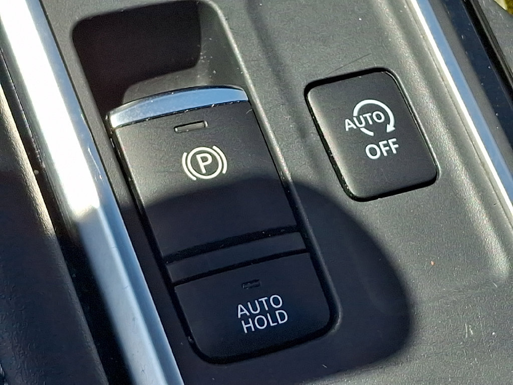 Used 2025 Nissan Pathfinder SV AWD/4WD image 24