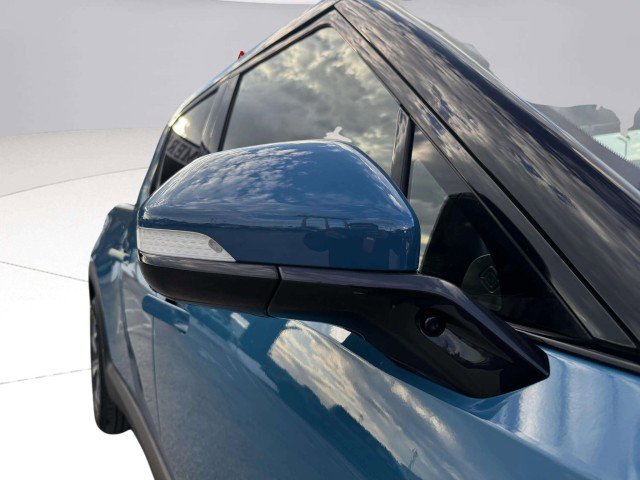 Used 2022 Rivian R1T Adventure image 9