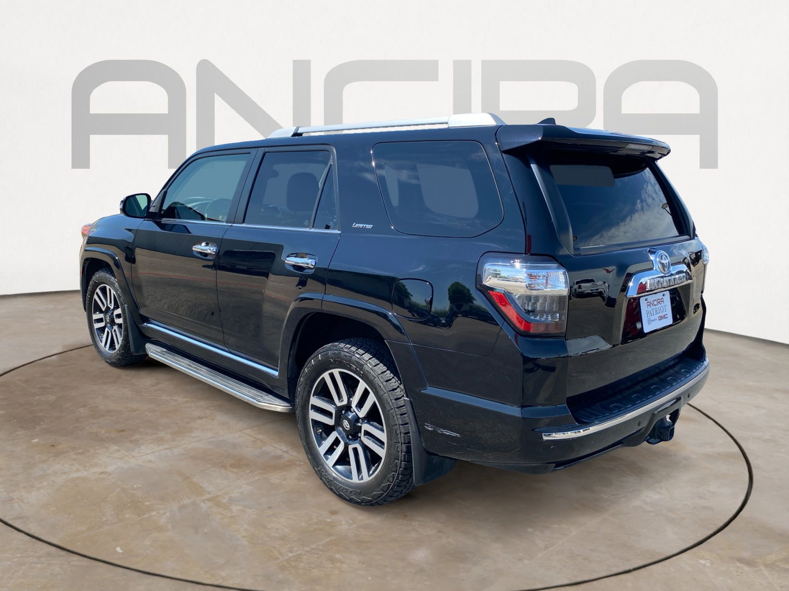 Used 2018 Toyota 4Runner Limited image 8