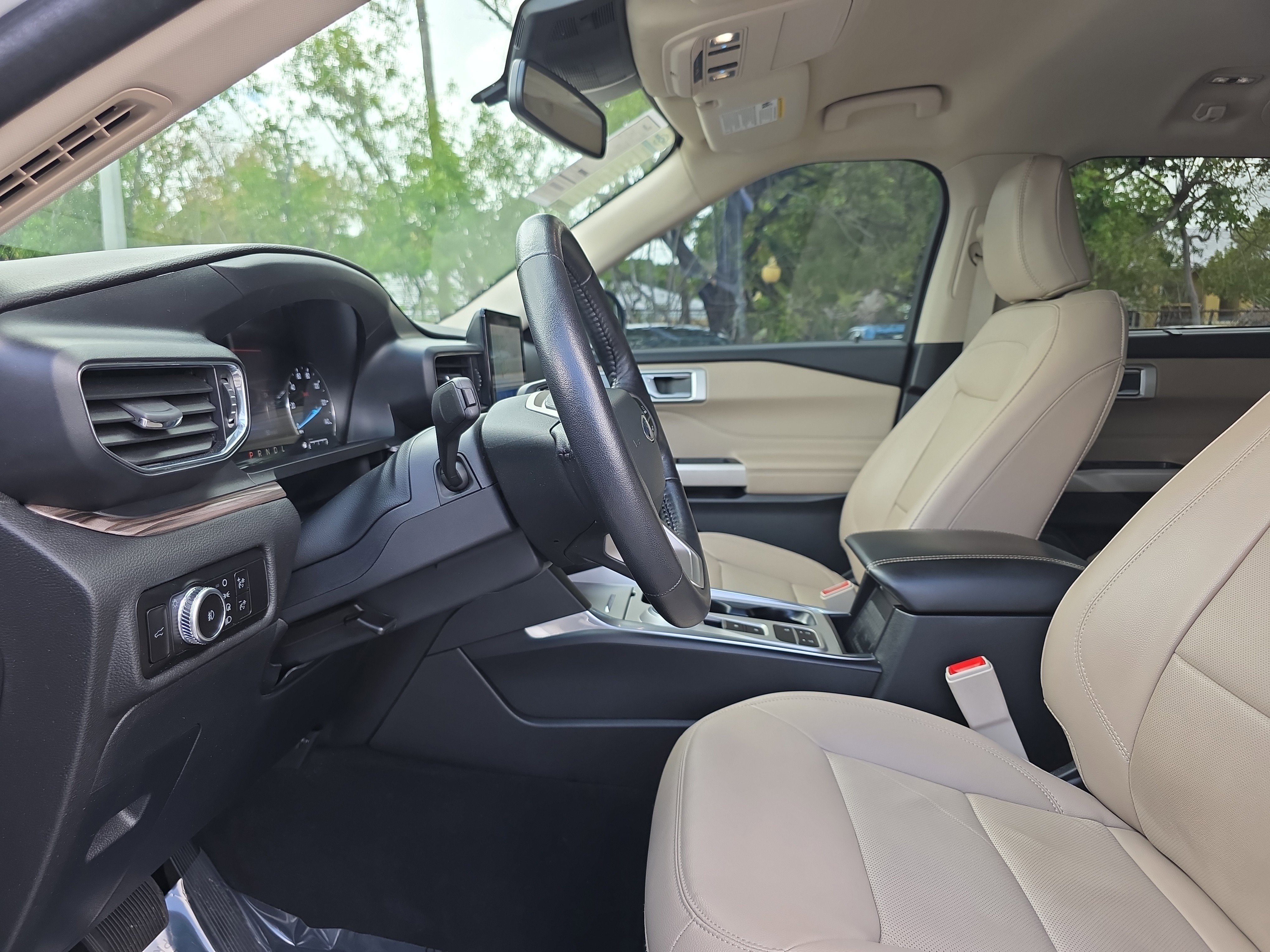 Used 2023 Ford Explorer Limited RWD image 23
