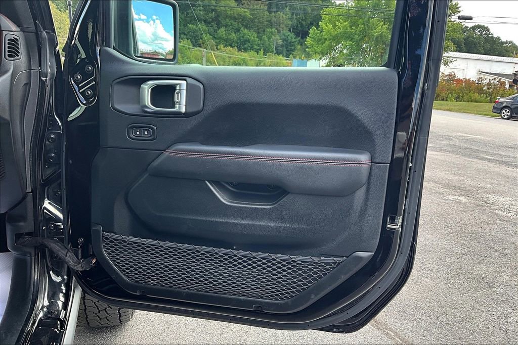 Used 2019 Jeep Wrangler Unlimited Rubicon w/ Dual Top Group image 22