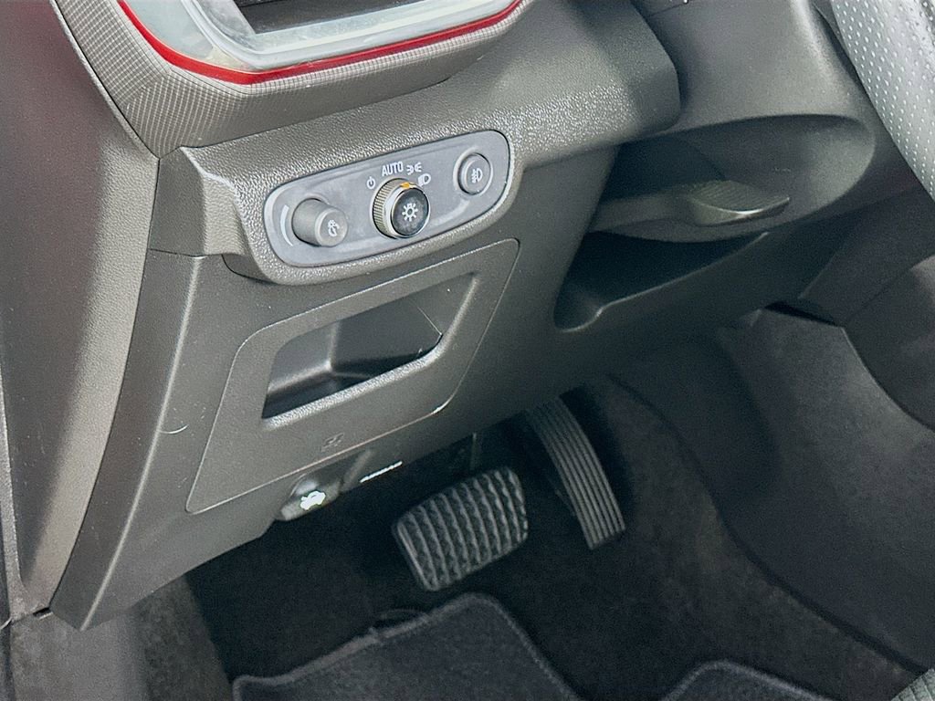 Used 2022 Chevrolet TrailBlazer RS image 10