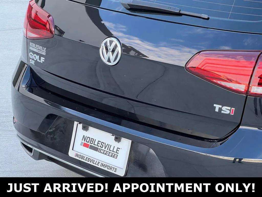 Used 2018 Volkswagen Golf SE image 29