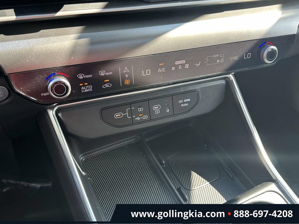 Certified 2026 Kia Carnival SX w/ SX Dark Edition Package FWD image 28
