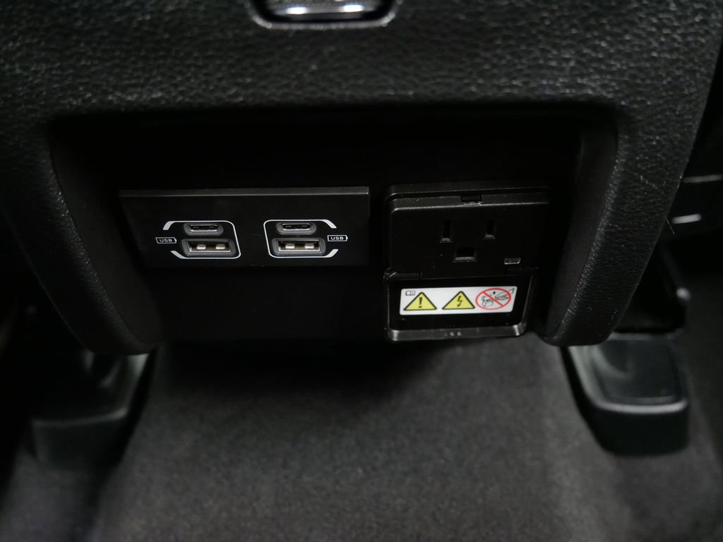 Certified 2022 Jeep Cherokee Trailhawk w/ Premium Leather Package image 17