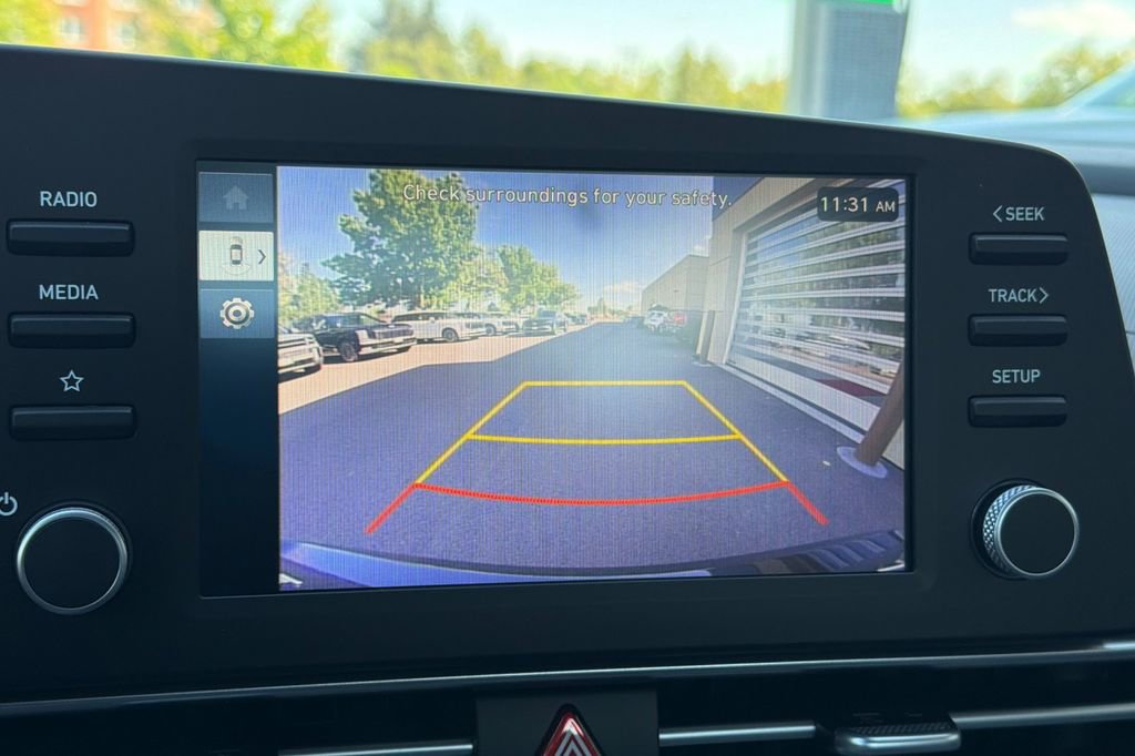 New 2026 Hyundai Elantra SE FWD image 16