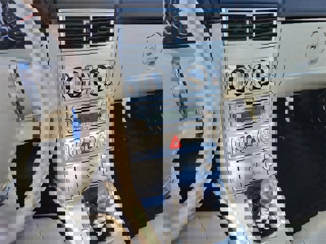 Used 2005 Chrysler Crossfire Limited image 11