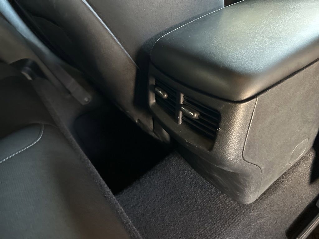 Used 2022 Dodge Challenger GT image 29