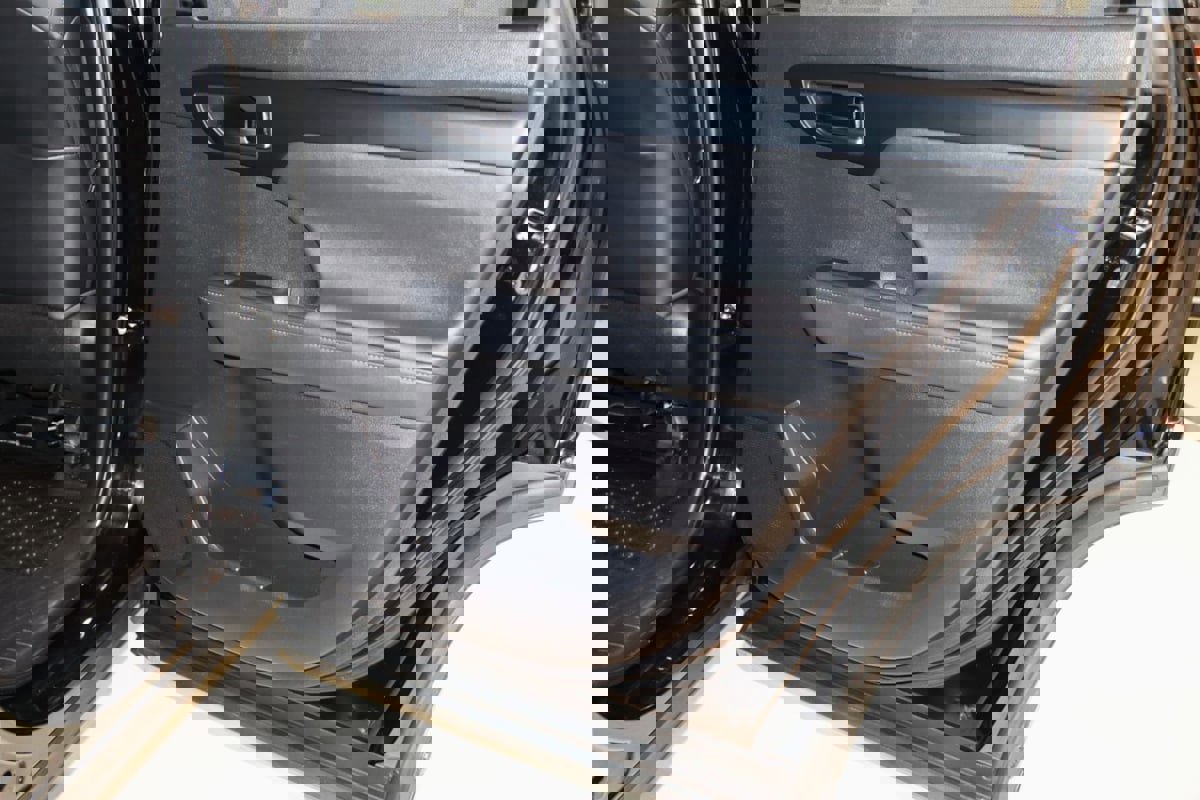 Used 2023 Toyota Highlander L image 59