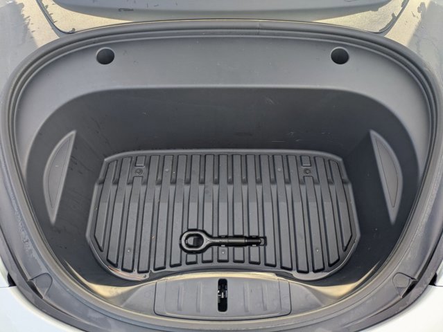 Used 2023 Tesla Model 3 Standard Range image 21