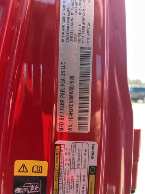 Used 2021 Jeep Wrangler Unlimited Sahara w/ Uconnect 4C Nav & Sound Group AWD/4WD image 35
