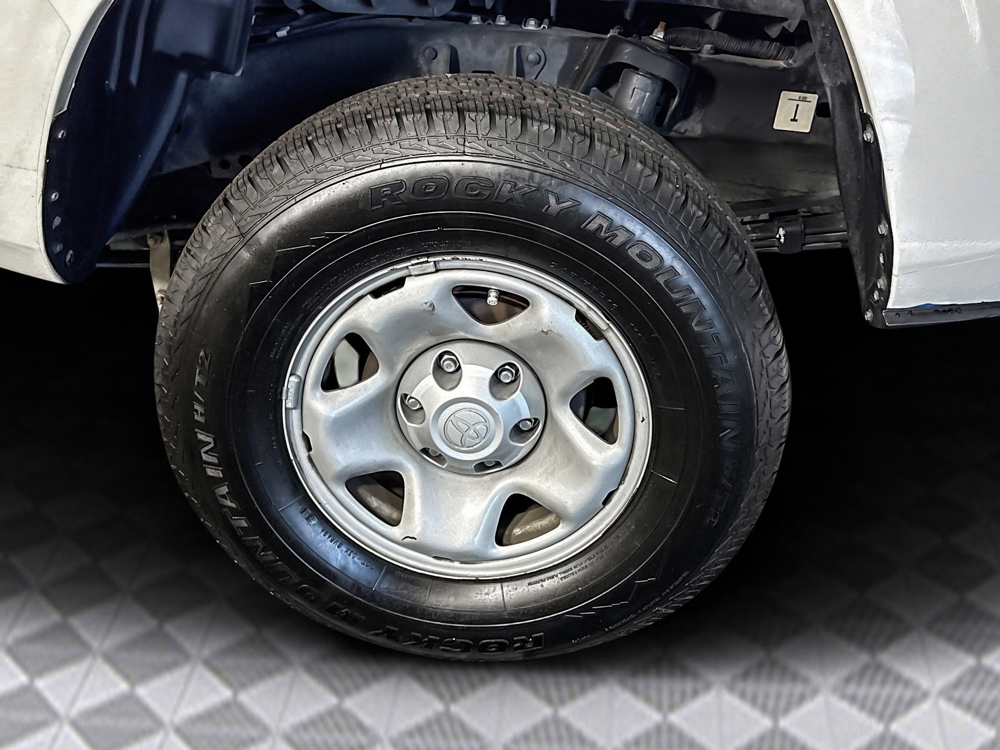 Used 2022 Toyota Tacoma SR image 46