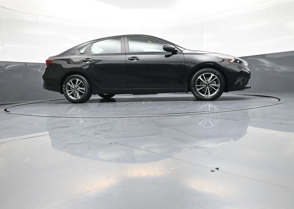 Certified 2023 Kia Forte LXS w/ LXS Technology Package FWD image 27