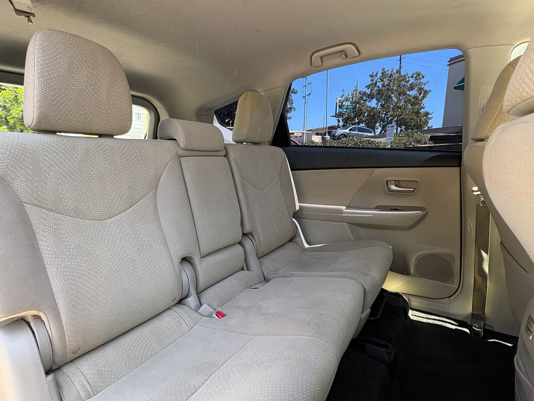 Used 2012 Toyota Prius V Three FWD image 15
