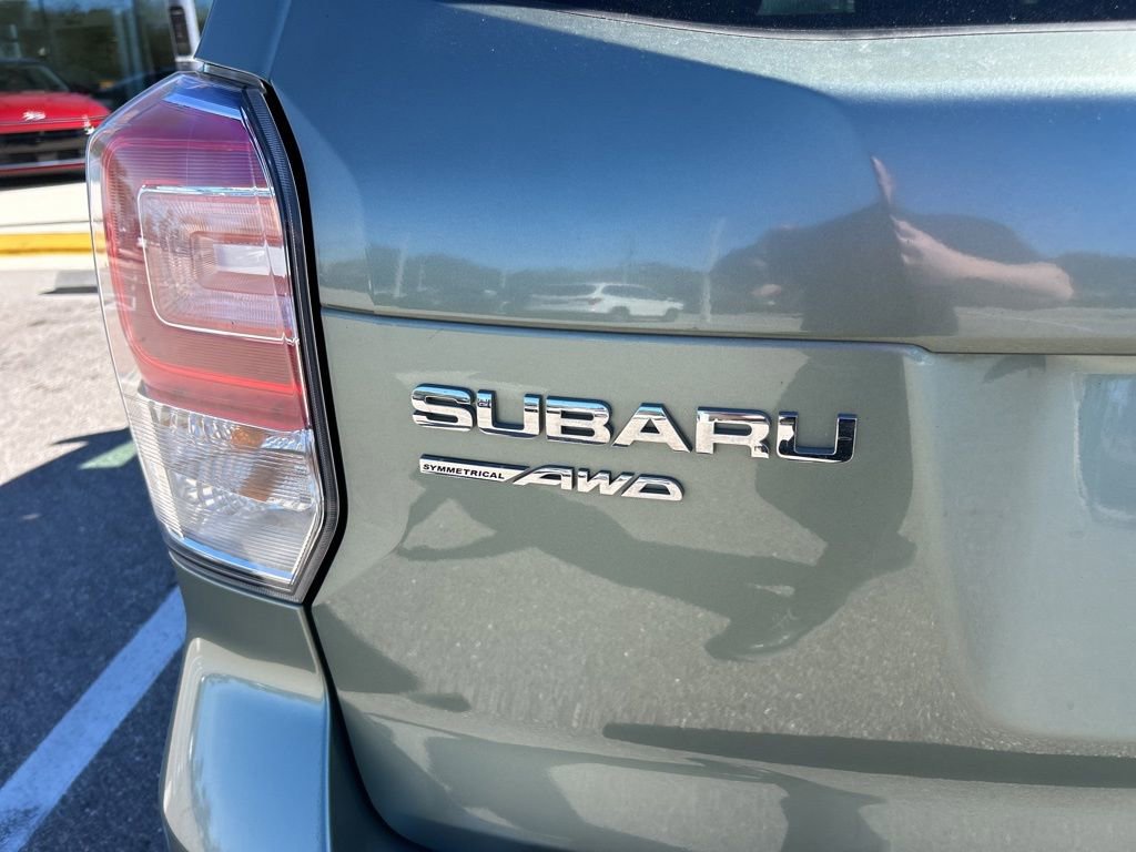 Used 2017 Subaru Forester 2.5i Premium w/ All-Weather Package image 12
