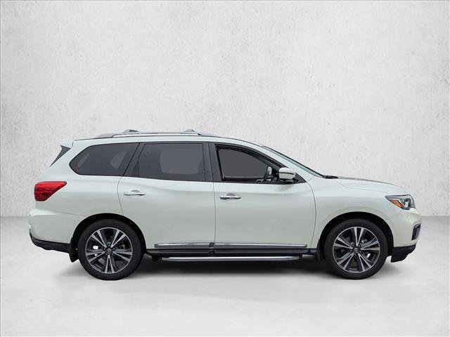 Used 2019 Nissan Pathfinder Platinum w/ Cargo Package image 4