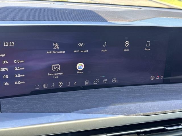 Used 2025 Cadillac Escalade IQ Luxury 2 w/ LPO, Premium Carpet Package image 12