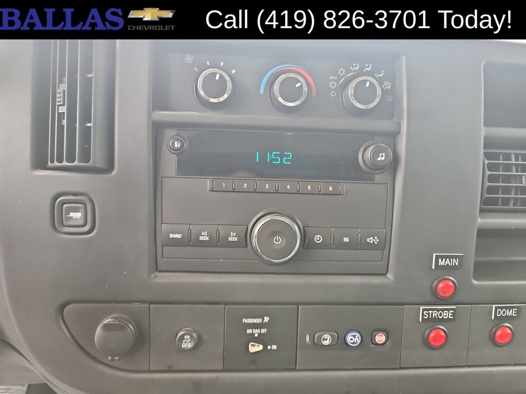 Used 2014 Chevrolet Express 2500 RWD image 13