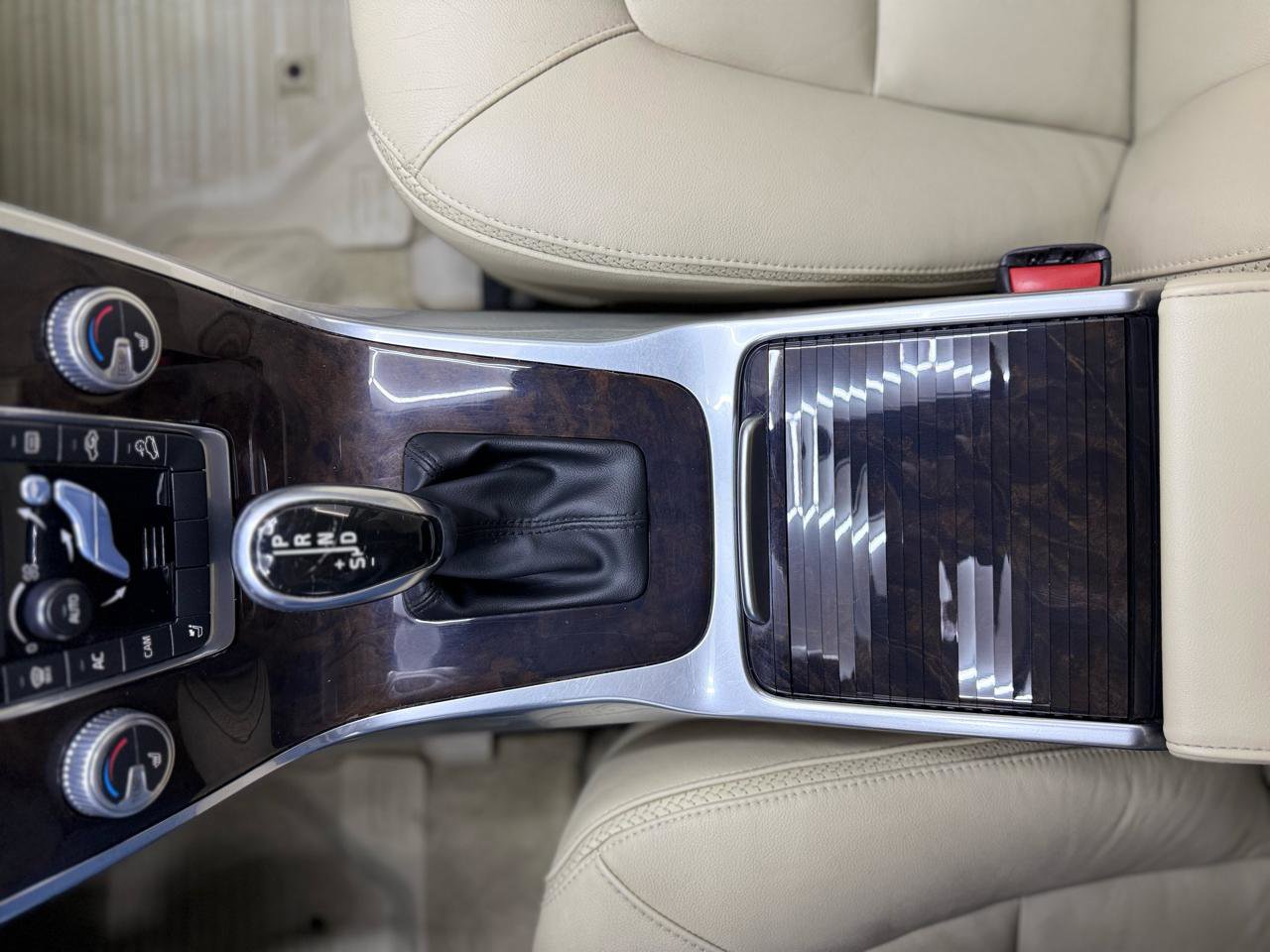 Used 2016 Volvo XC70 T5 Premier w/ Proximity Package AWD/4WD image 21