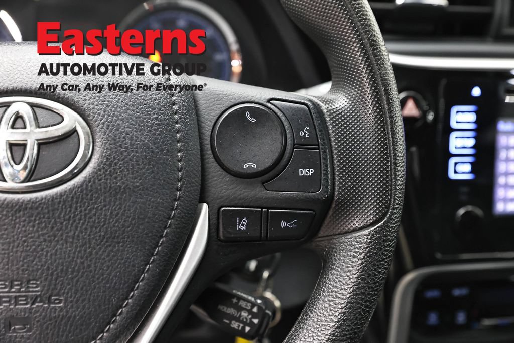 Used 2019 Toyota Corolla LE FWD image 16