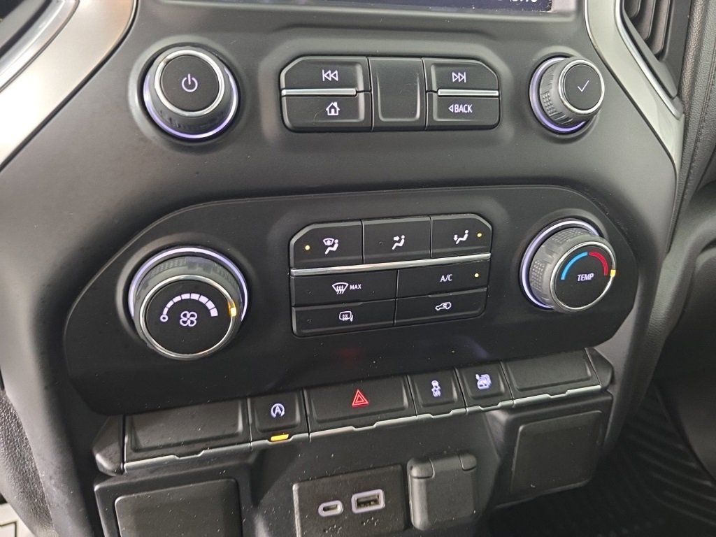 Used 2020 Chevrolet Silverado 1500 LT image 19