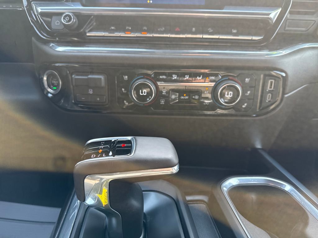 Used 2024 Chevrolet Silverado 1500 LTZ image 23