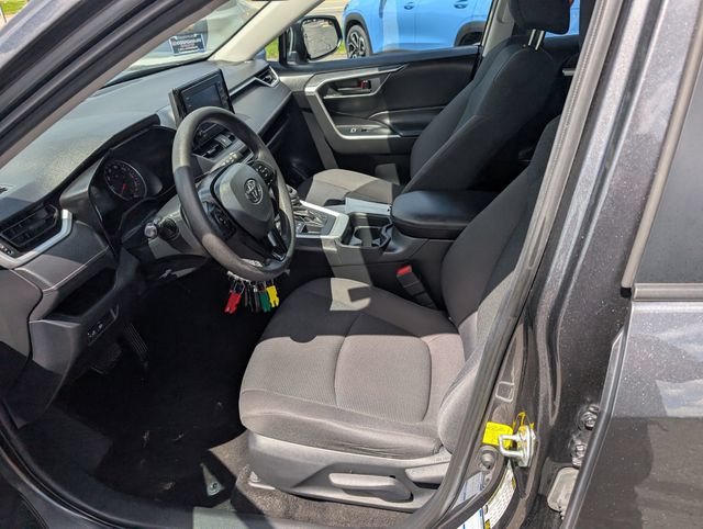 Used 2020 Toyota RAV4 LE w/ All Weather Liner Package AWD/4WD image 16