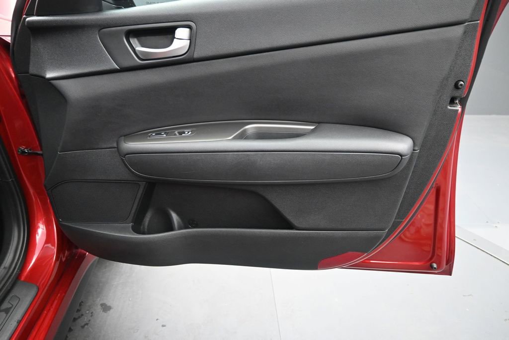 Used 2020 Kia Optima S FWD image 23
