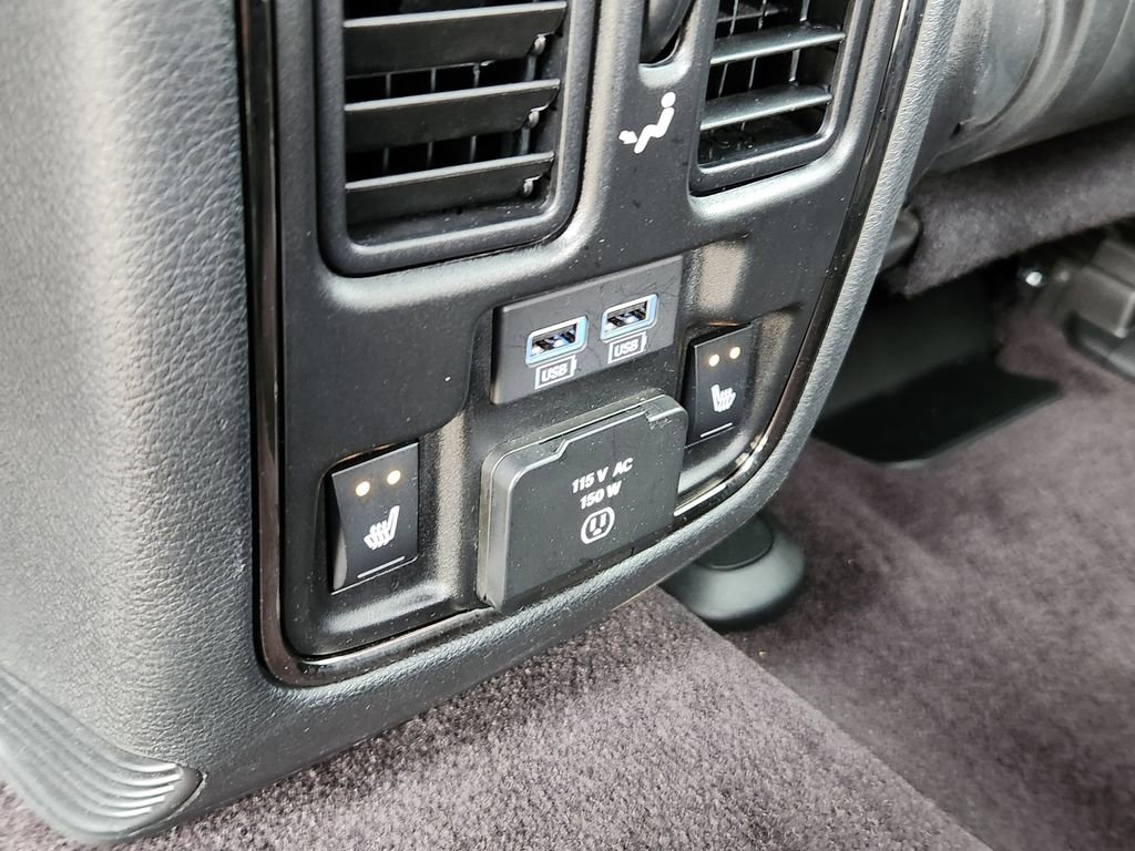 Used 2018 Dodge Durango SRT w/ SRT Interior Appearance Group image 11