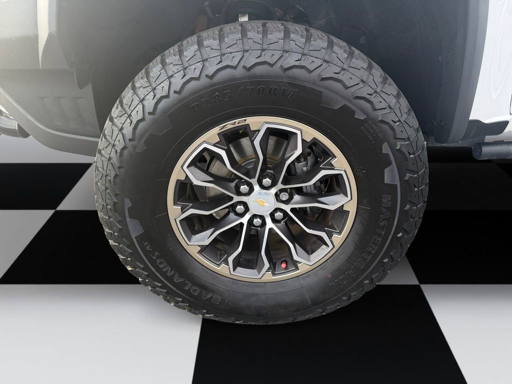 Used 2017 Chevrolet Colorado ZR2 image 14