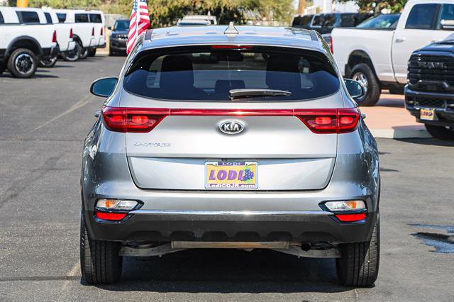 Used 2020 Kia Sportage LX image 3