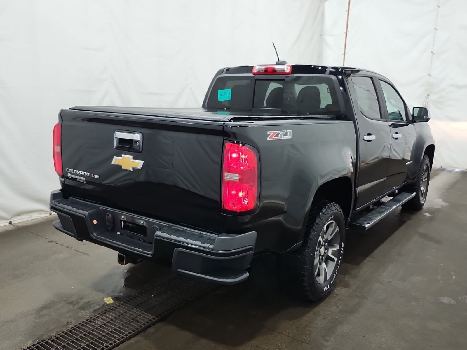 Used 2017 Chevrolet Colorado Z71 AWD/4WD image 3