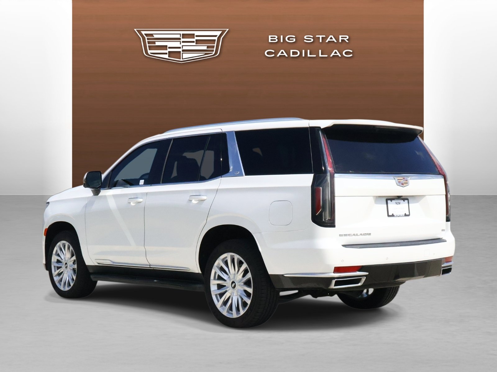 Used 2022 Cadillac Escalade Luxury RWD image 3