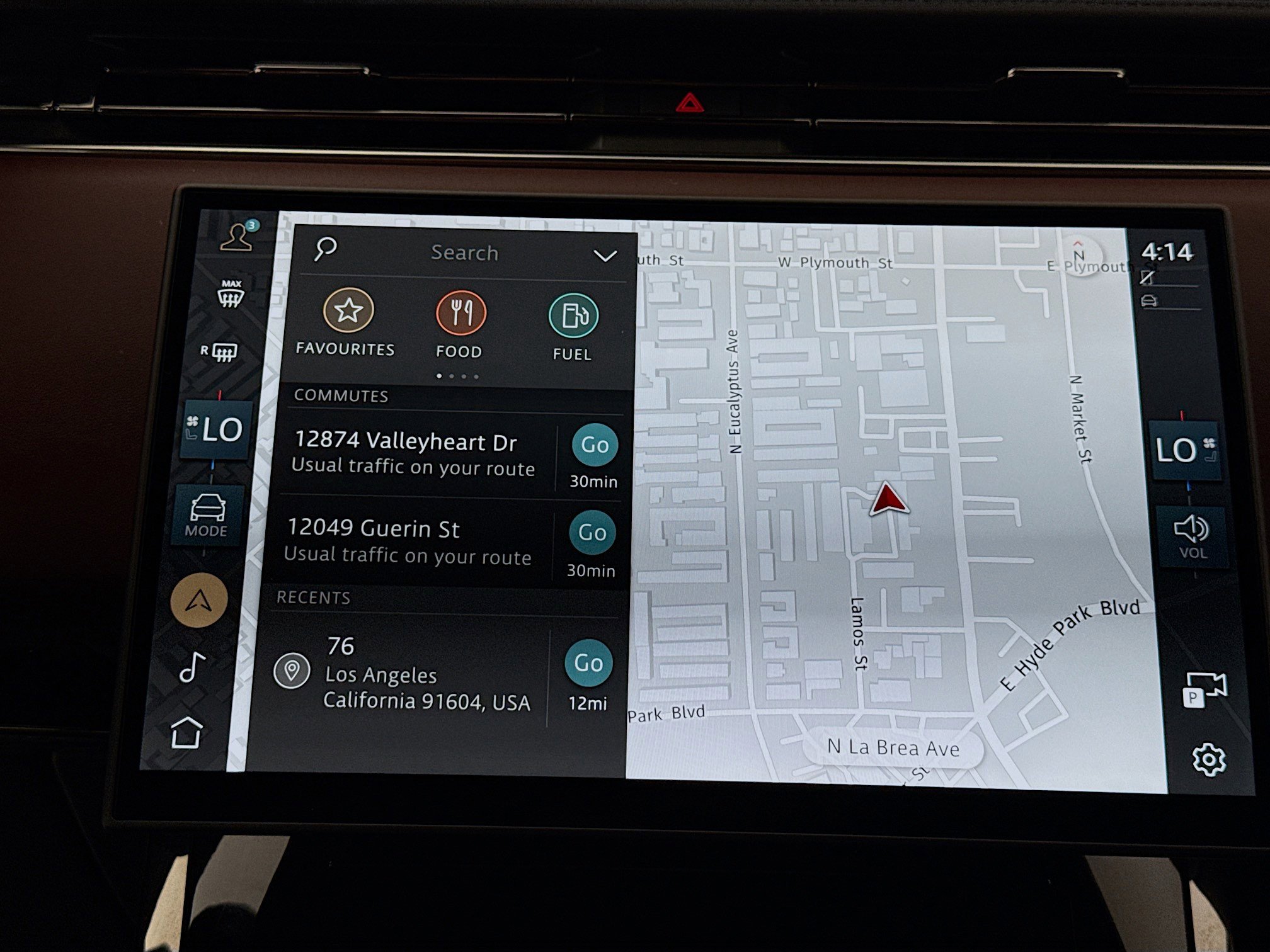 Used 2025 Land Rover Range Rover Sport Dynamic SE image 13