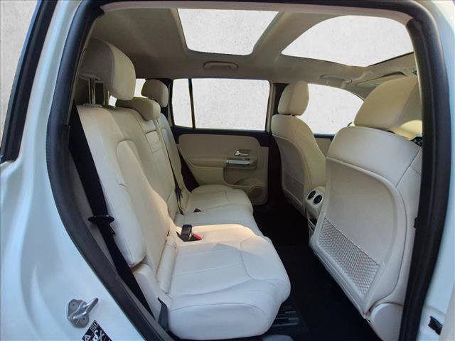 Used 2022 Mercedes-Benz GLB 250 image 24