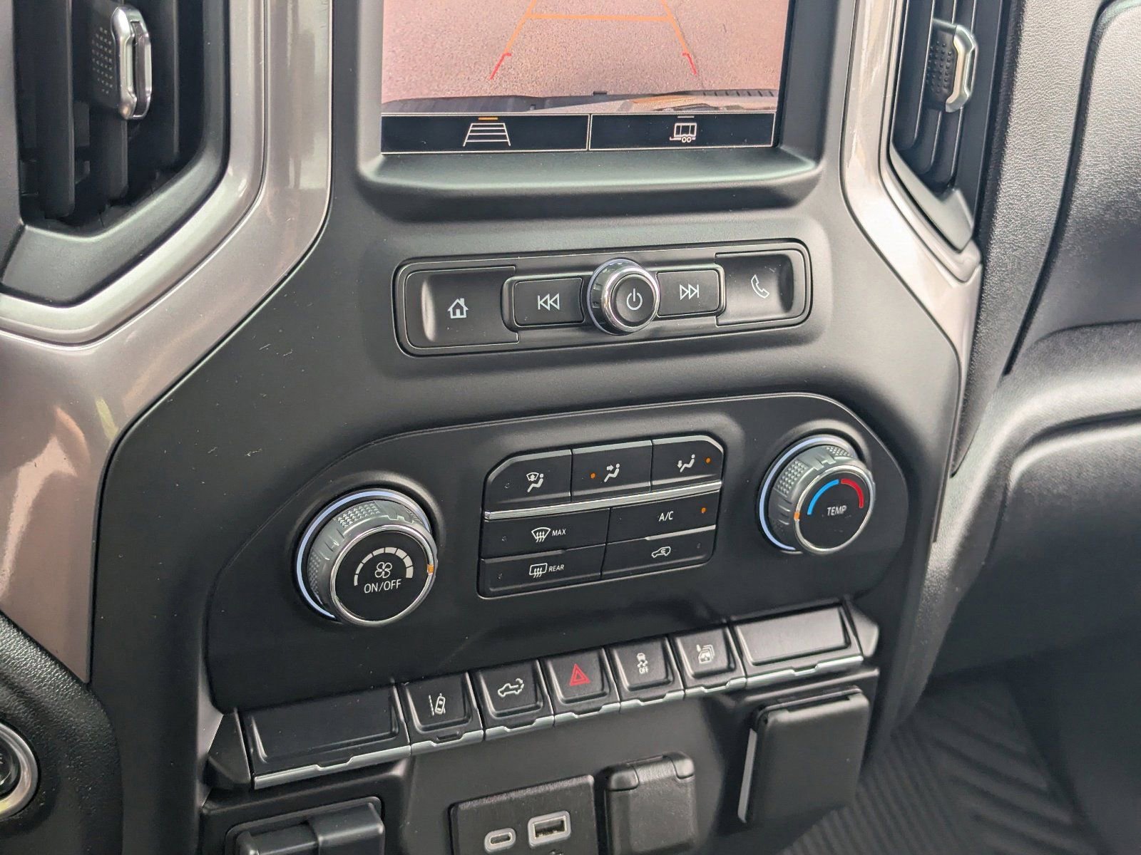 Used 2025 Chevrolet Silverado 2500 Custom w/ Custom Convenience Package image 29