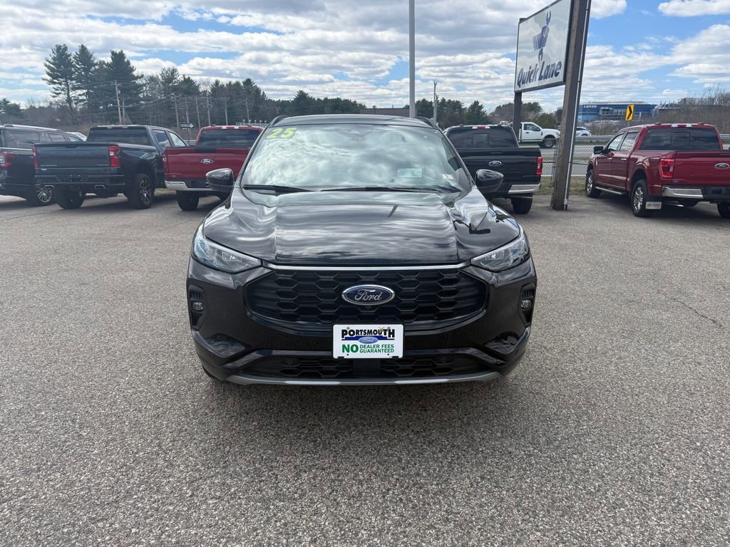 Used 2025 Ford Escape ST-Line Elite w/ Premium Technology Package AWD/4WD image 8