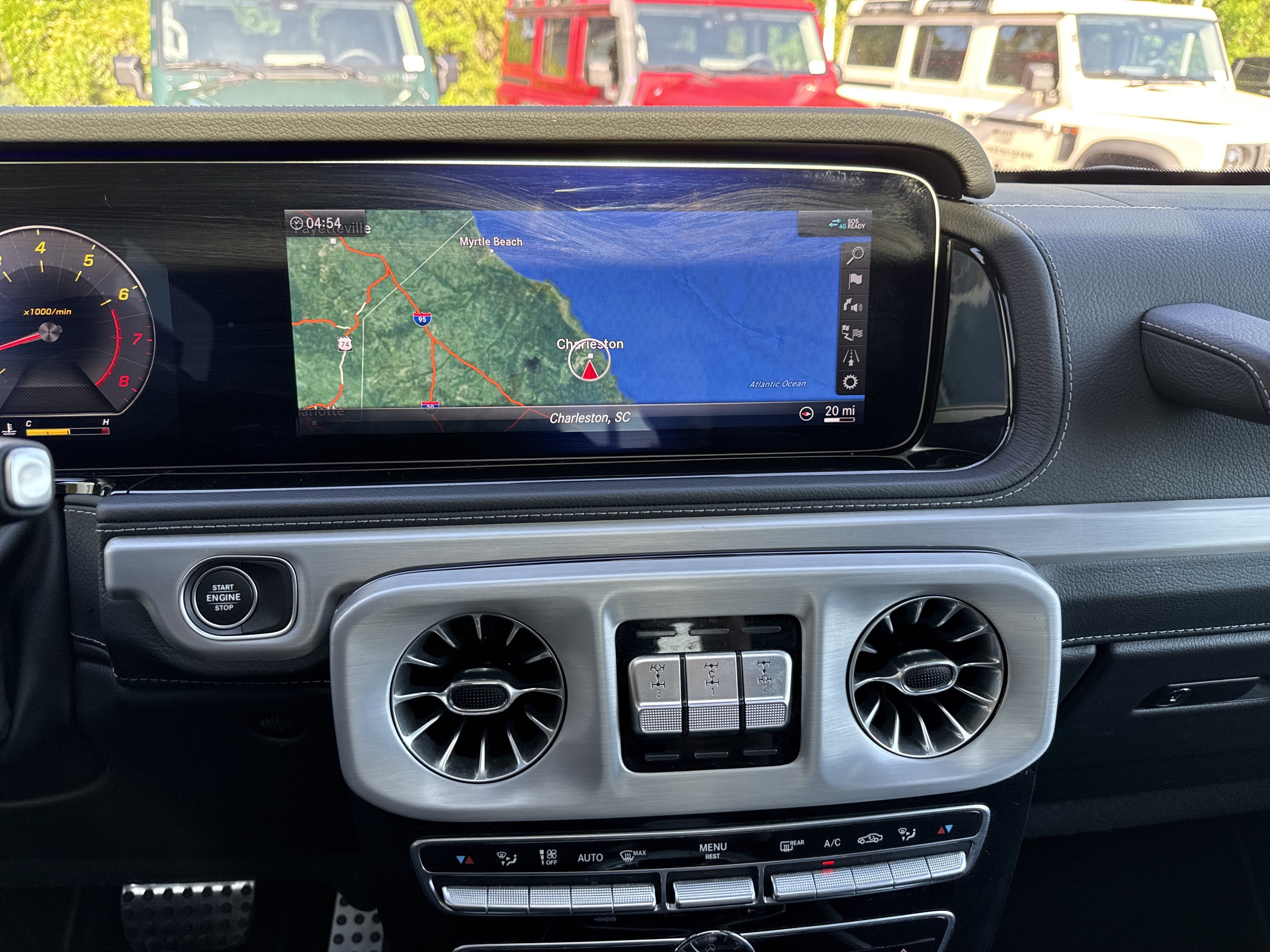 Used 2023 Mercedes-Benz G 550 image 39