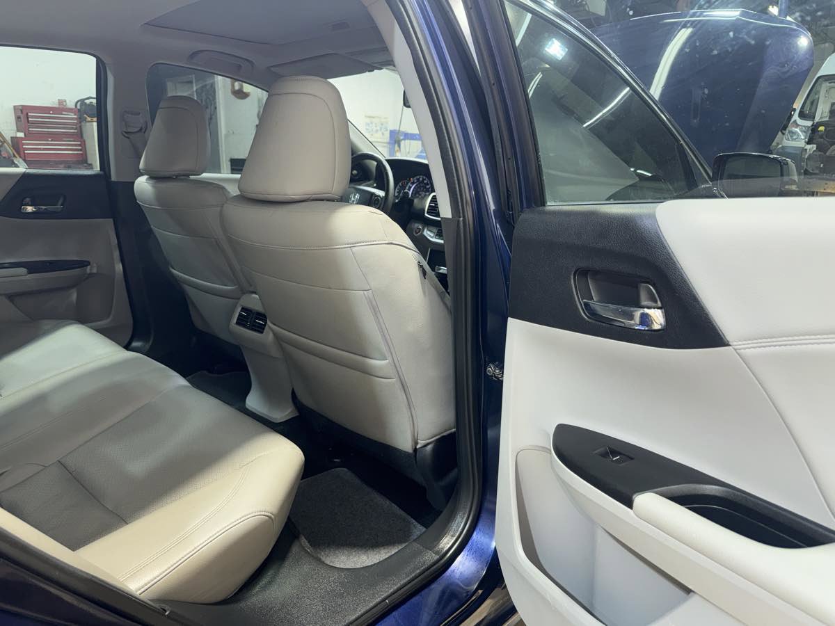 Used 2015 Honda Accord EX-L image 26