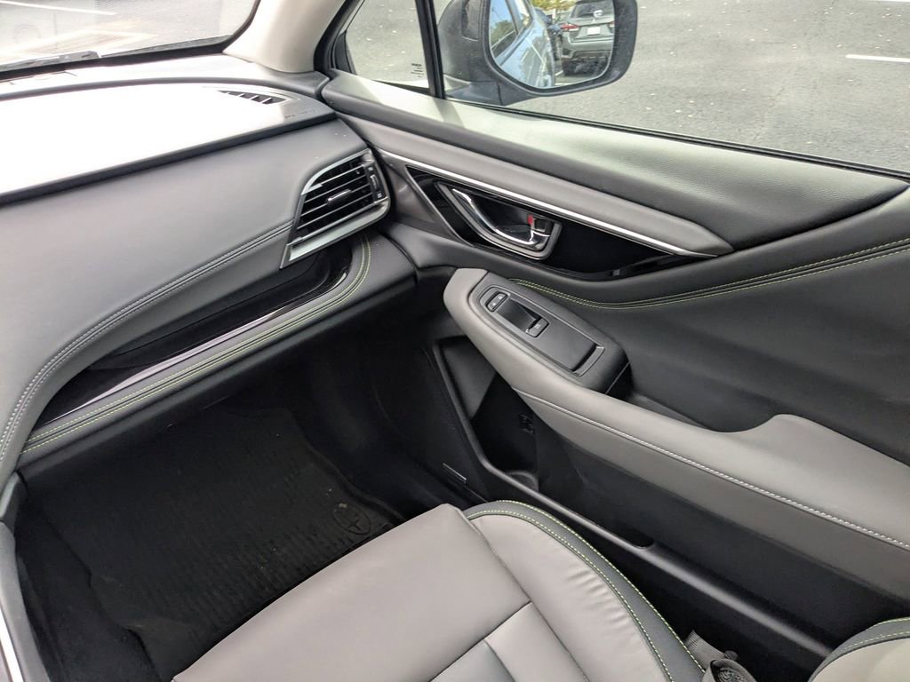 Used 2025 Subaru Outback Onyx Edition XT w/ Popular Package #2 image 26